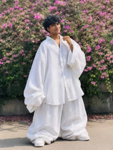 Loose Outfit Ai Photo Editing Prompt